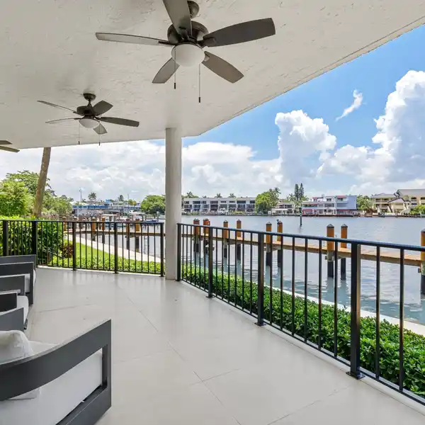 ULTIMATE WATERFRONT PRIVACY WITH PRIVATE 38' DOCK