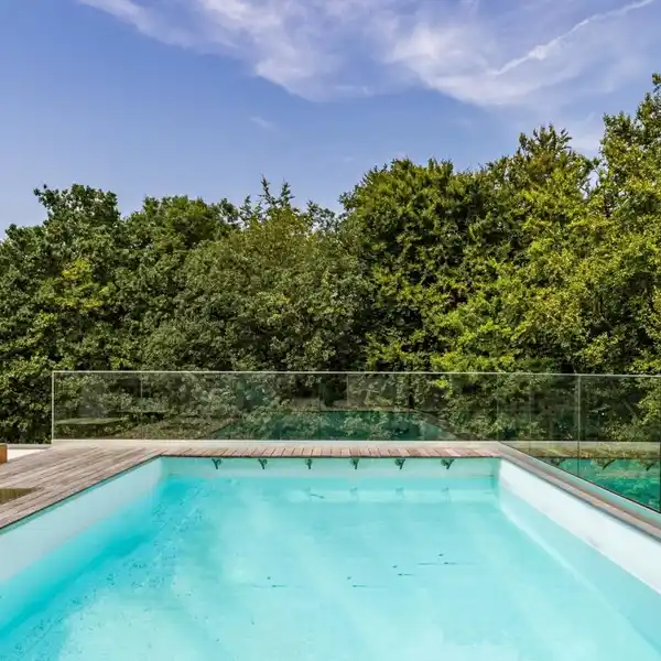 LIGHT-FILLED COMPLETELY RENOVATED PENTHOUSE