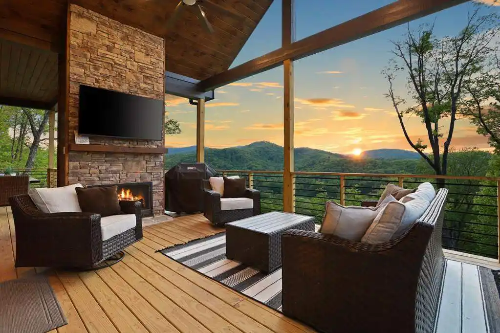Mountain Retreat with Jaw-dropping Views