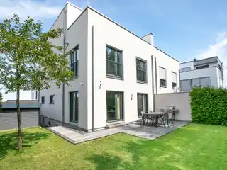Modern Detached House