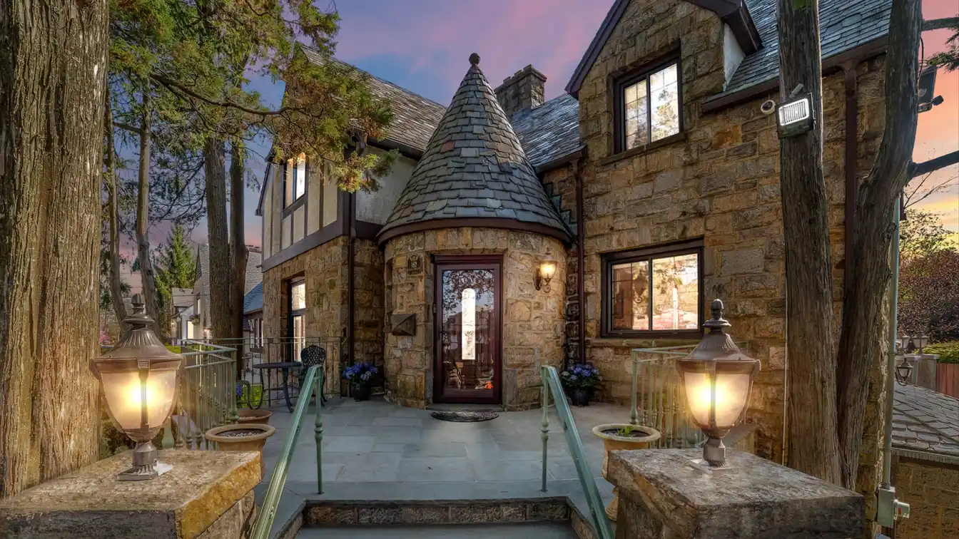 Meticulously Renovated and Maintained Home