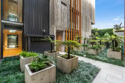 North-Facing Garden Apartment