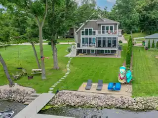 Exquisite Newly Constructed Home