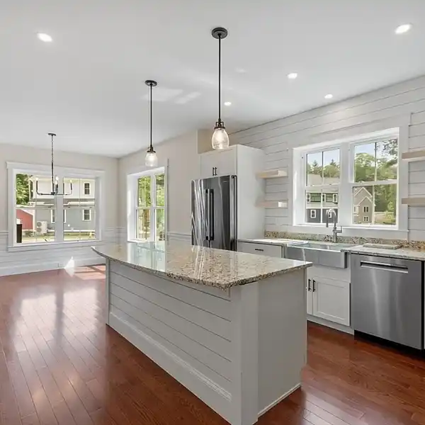 ENERGY-EFFICIENT NEW CONSTRUCTION RESIDENCE