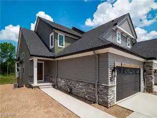 Immaculate Brand-New End-Unit Townhome