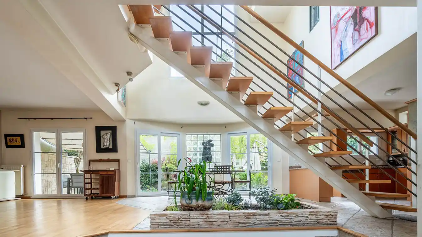 A Four-level Work of Art