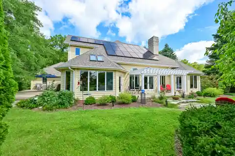 Luxury Living in Shephard Oaks