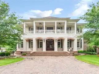 Amazing Estate Home in Mobile