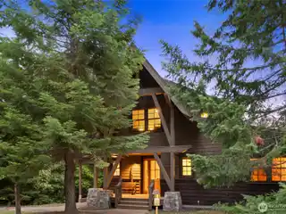 Exceptional Turnkey Tumble Creek Home