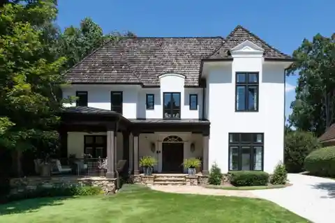 Timeless Atlanta Estate with Modern Luxuries