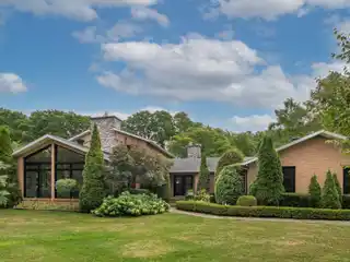 Turnkey Bungalow in Ideal Location