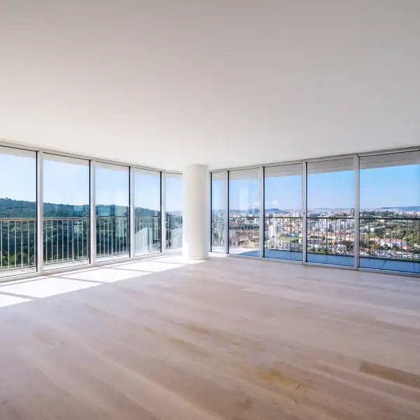 FOUR BEDROOM APARTMENT INFINITY TOWER BUILDING