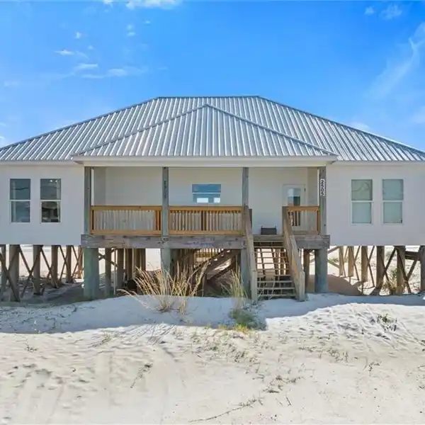 GULF-FRONT SANCTUARY ON DAUPHIN ISLAND