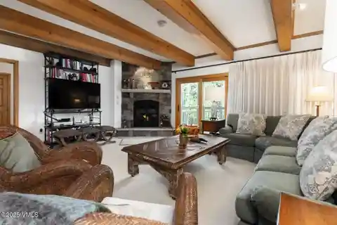 Beautifully Appointed Turnkey Home in Lionshead Village