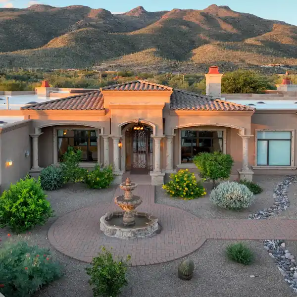 LUXURY DESERT RETREAT WITH BREATHTAKING MOUNTAIN VIEWS