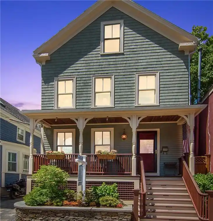 Dazzling Victorian Cottage