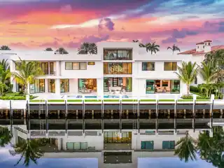 Panoramic Water Views