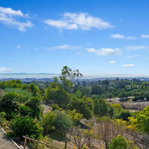 EXCEPTIONAL HOME WITH BREATHTAKING VIEWS