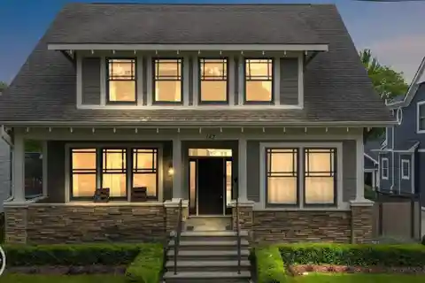 Beautifully Maintained Craftsman Colonial
