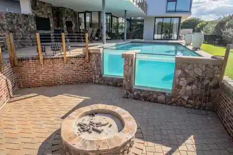 Aviator’s Dream Estate Home