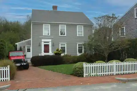 Delightful Home in Sought-After Naushop