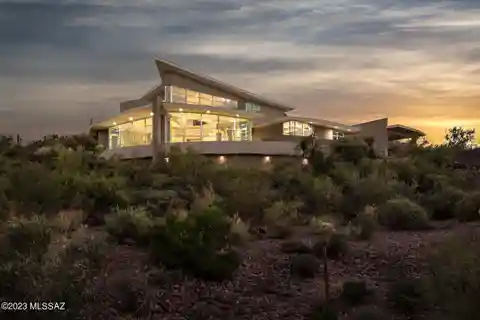 Spectacular Modern Masterpiece with Stunning Views