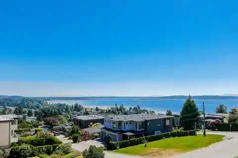 Premier White Rock Property