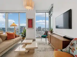 Sophisticated Living in the Residences at Broadwest