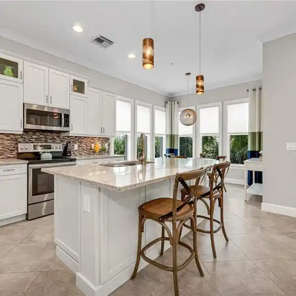 BEAUTIFULLY DESIGNED RESIDENCE IN THE ISLES OF COLLIER PRESERVE