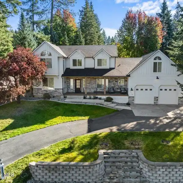 COMPLETELY UPDATED NORTH IDAHO DREAM HOME