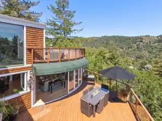 Custom Stunner on Prestigious Middle Ridge