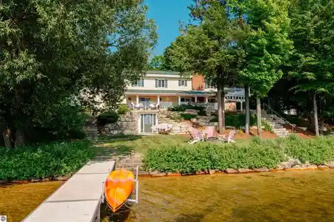 Bass Lake Beauty with Private Shoreline