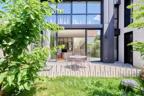 Nearly New Architect-designed Home