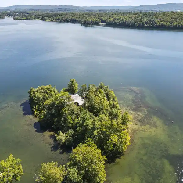 PRIVATE ISLAND RETREAT