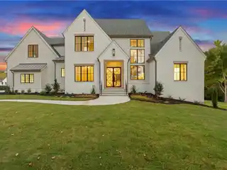 Rustic Charm Meets Modern Mountain Luxury