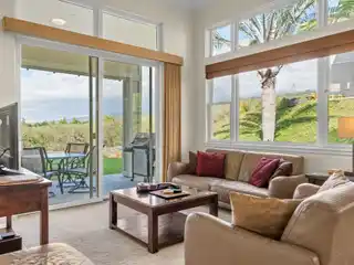 Thoughtfully Designed Townhome at Na Hale O Keauhou