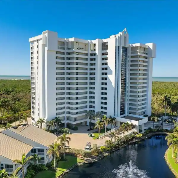TURNKEY UNIT WITH GREAT GULF VIEWS