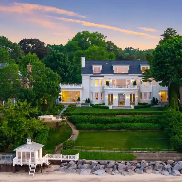 MAGNIFICENTLY REHABBED LAKEFRONT LUXURY ESTATE