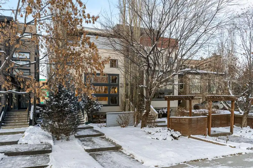 Scenic Beauty with Urban Convenience in the Marda Loop District