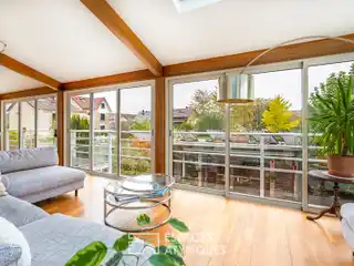 High-End Contemporary Home in Sought-After Porchefontaine