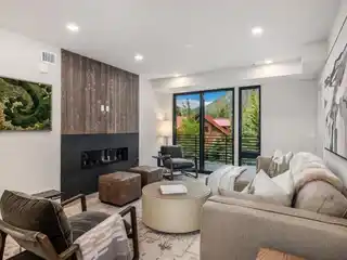 Mountain Luxury Living Near World-Class Resorts