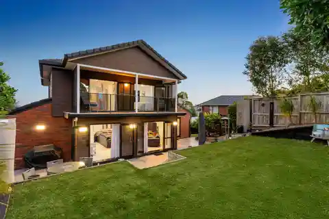 Refreshed Cedar Home with Private Alfresco Living