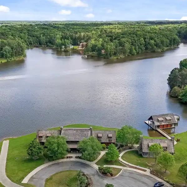 ESTATE ELEGANCE WITH POOLSIDE LUXURY ON ACREAGE