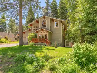 Mountain Retreat in Desirable Carnelian Heights