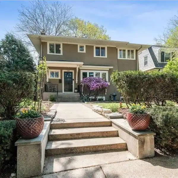 AMAZING HOME ONE BLOCK FROM LAKE HARRIET