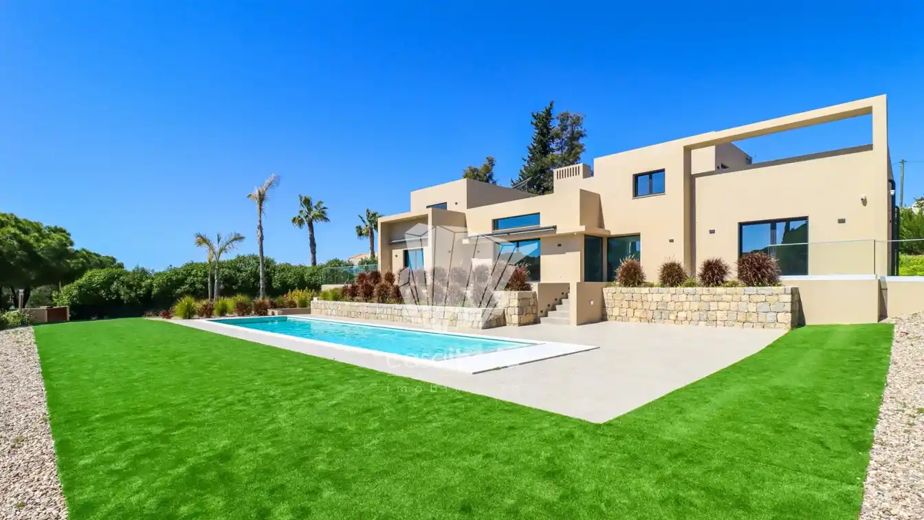 Excellent Villa in Lagoa