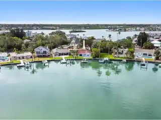 Relaxed Waterfront Living