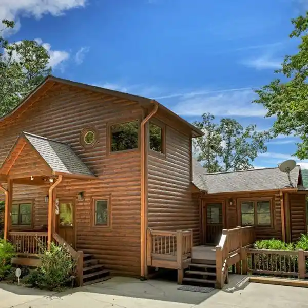 IMMACULATELY MAINTAINED MOUNTAIN ESTATE