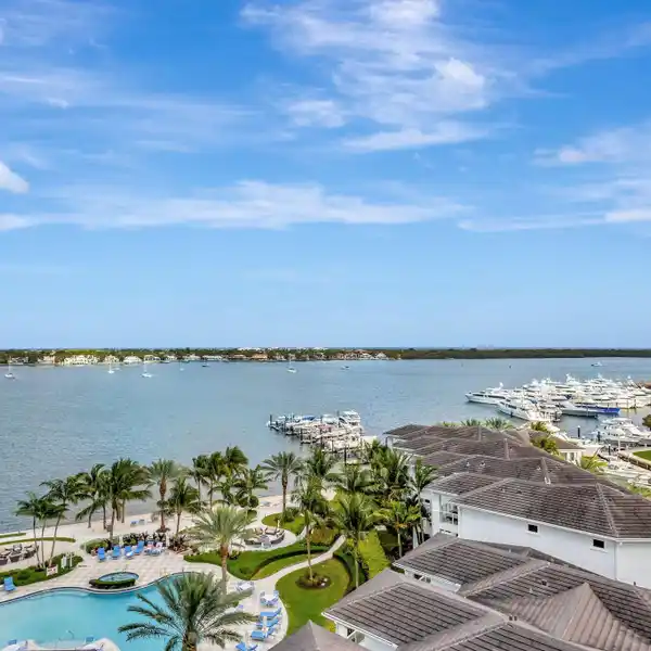 INCREDIBLE UNIT WITH INTRACOASTAL AND OCEAN VIEWS