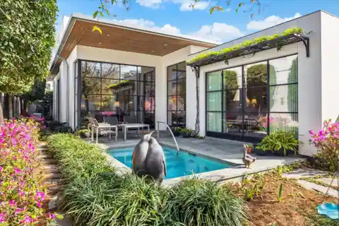 Custom Contemporary River Oaks Home